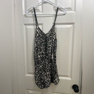 Leopard romper with pockets